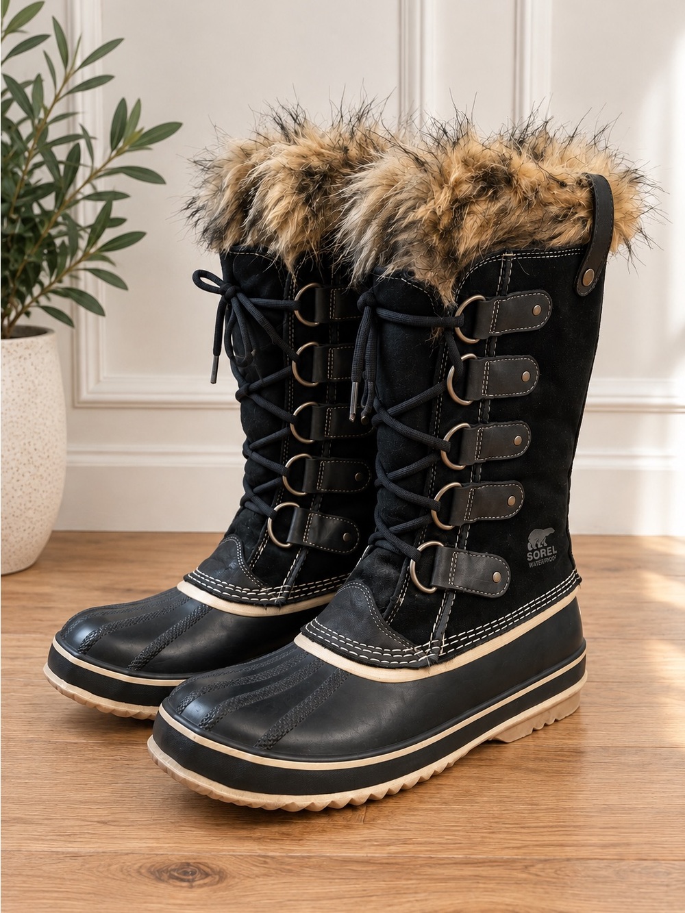 Sorel Joan of Arctic Black Winter Boots 8 Waterproof Fur Après Ski Cabin Core
